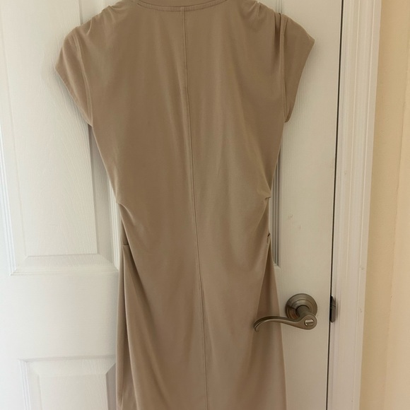 ATHLETA Effortless Tee dress. Cream/Tan - Picture 3 of 5